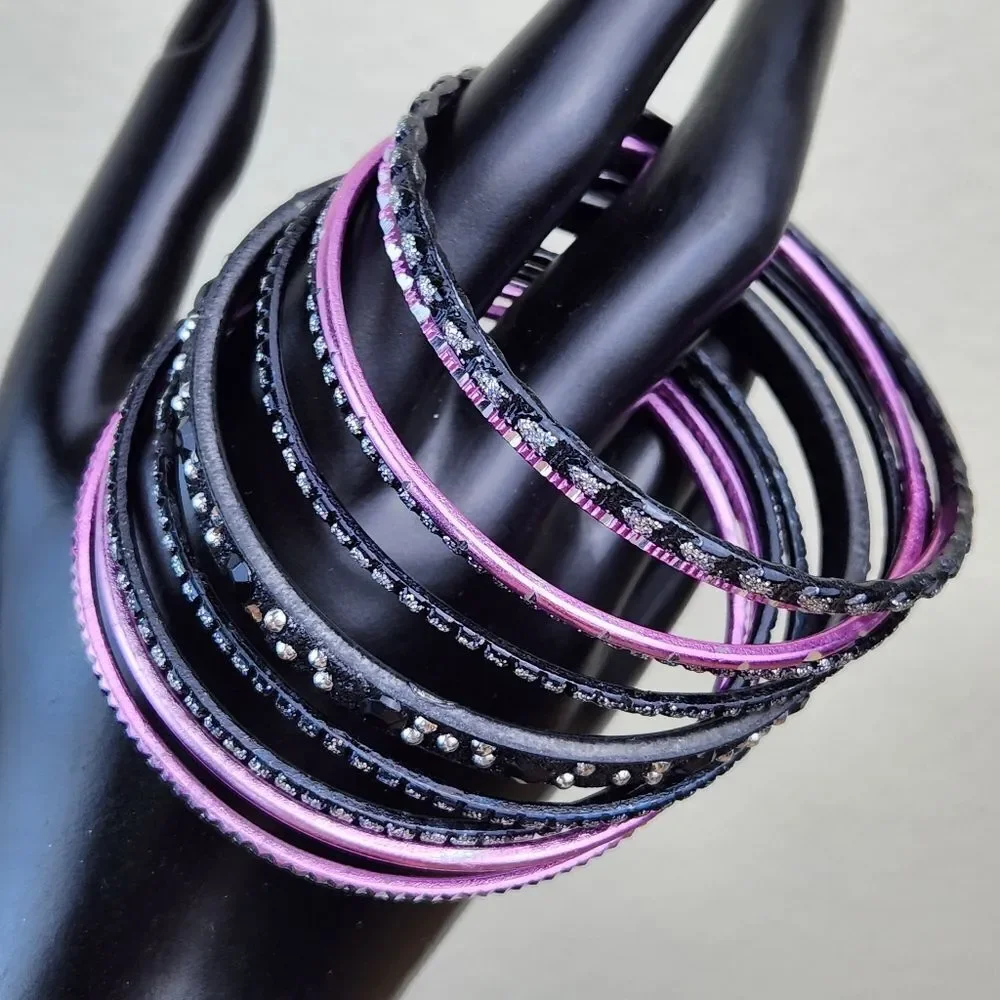 💜Hot Pink & Black 10-Piece Stackable Metal Bangle Bracelet Set - Picture 1 of 6